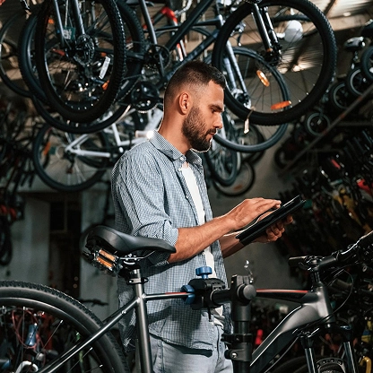 Migration von Shopify zu Adobe Commerce zur Steigerung des digitalen Verkaufs für einen Sportartikelhändler